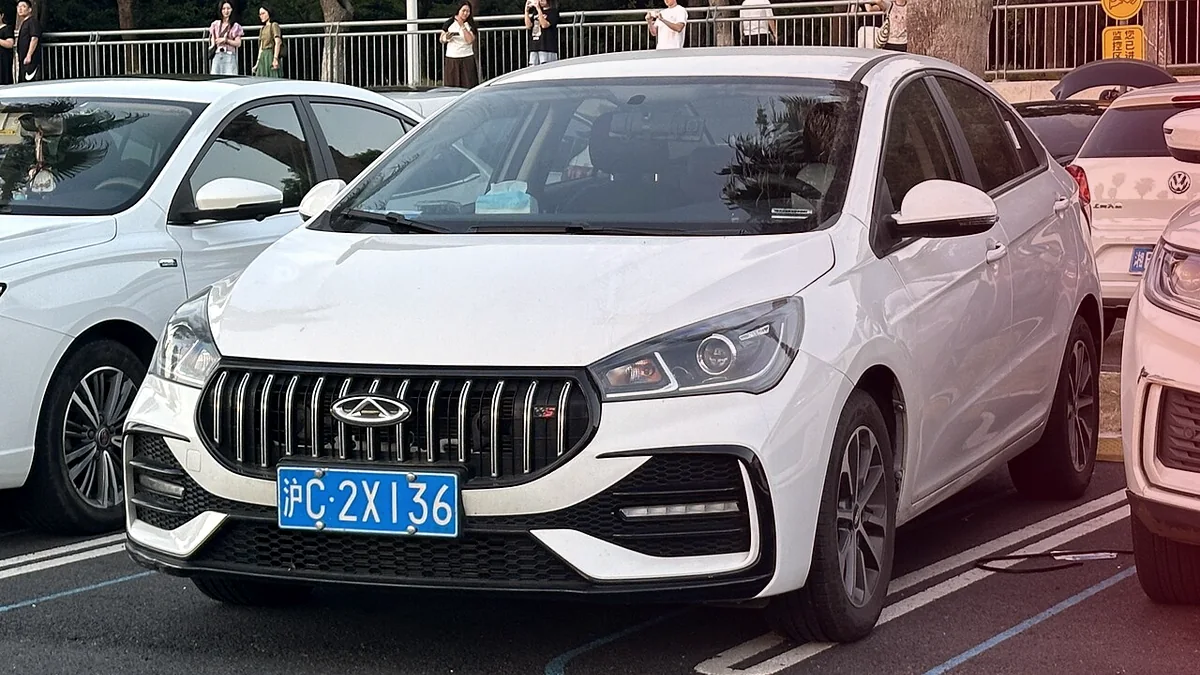 تصویر واقعی تیگو ۸ پرو مکس نقره‌ای